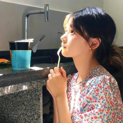 山茶花飘零