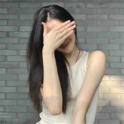 色肉毒蝎女